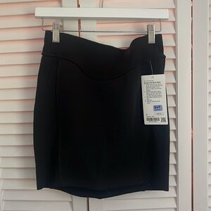 Lululemon Athletica Black Scuba Skirt
